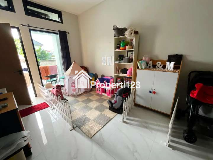 Rumah 2 lantai minimalis modern di Kodau Jatiasih Bekasi - 6