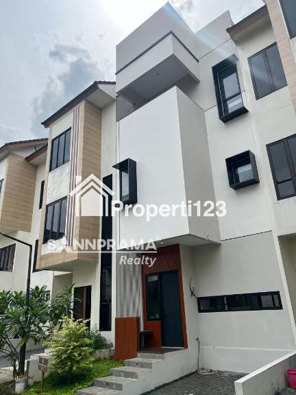 Townhouse 3 lantai murah siap huni Tanpa dp dicipayung,Jaktim - 10