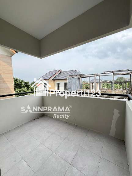 Townhouse 3 lantai murah siap huni Tanpa dp dicipayung,Jaktim - 9