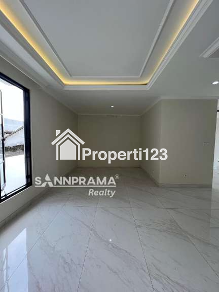 Townhouse mewah 3 lantai di Jagakarsa Jak Sel - 8