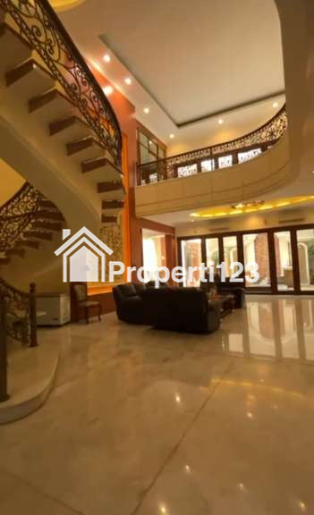 Dijual Murah Rumah Classic Mewah Elegant Asri Kelapa Gading Jakarta Utara - 8