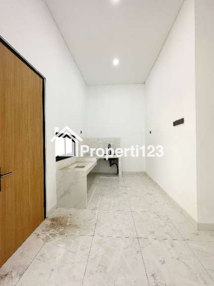 Rumah baru 2LT Condet Jakarta Timur Siap Huni - 3