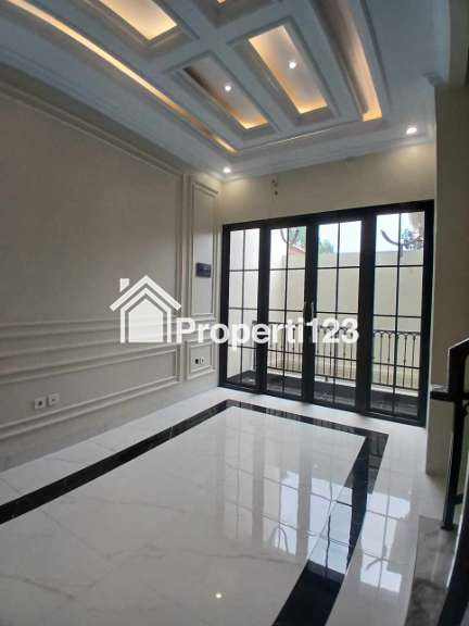 Rumah cluster 3 lantai Brand New di Jagakarsa Jakarta Selatan - 7