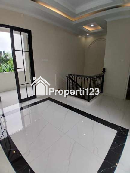 Rumah cluster 3 lantai Brand New di Jagakarsa Jakarta Selatan - 12