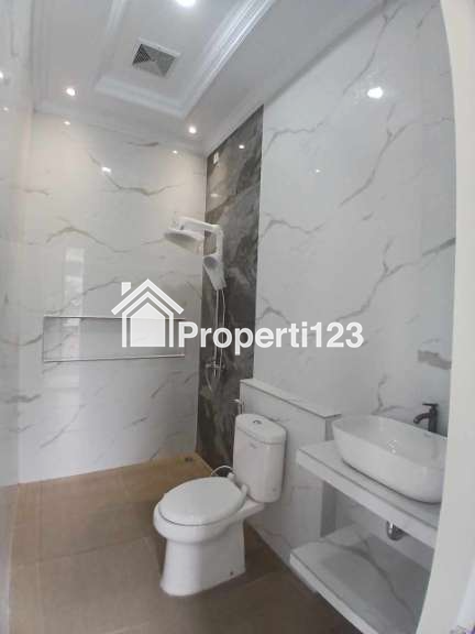 Rumah cluster 3 lantai Brand New di Jagakarsa Jakarta Selatan - 8