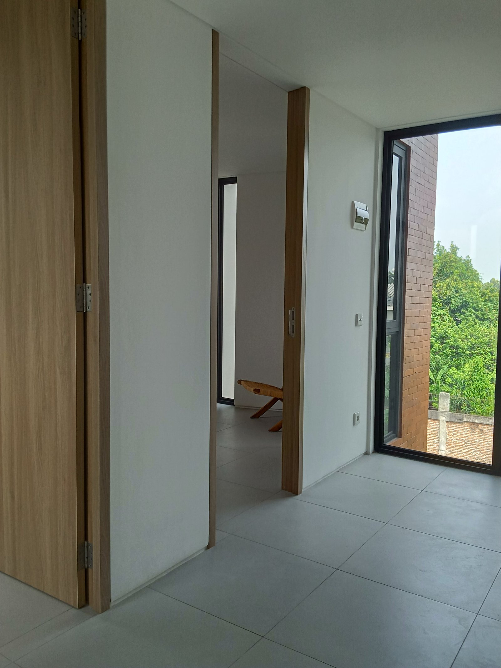 Rumah Cluster Berkonsep Mewah ASRI, di Dekat Bintrao Tangerang Selatan - 6