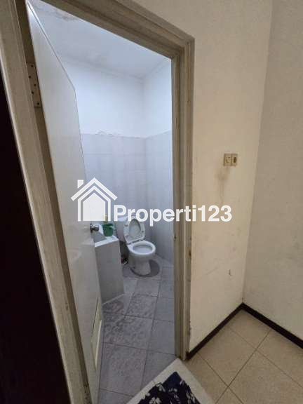 ‼️Harga Termurah‼️ Rumah Murah Siap Huni Di Perumahan Royal Ketintang Regency Surabaya Selatan - 4