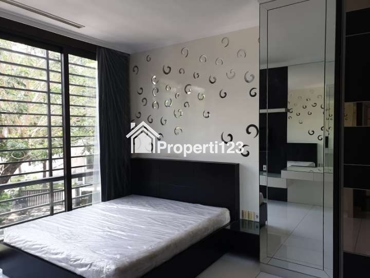 Rumah Townhouse Platinum Terrace Graha Famili 2 Jejer Interior Mewah Siap Huni - 4