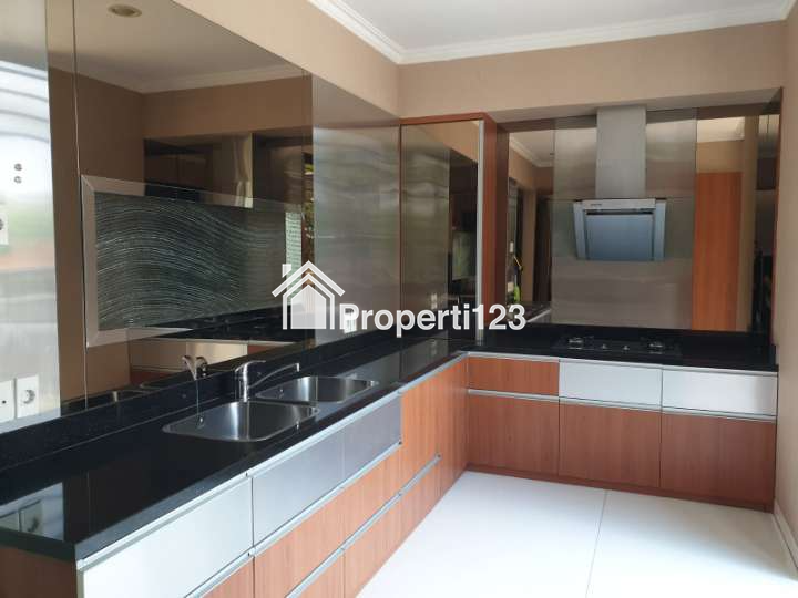Rumah Townhouse Platinum Terrace Graha Famili 2 Jejer Interior Mewah Siap Huni - 11