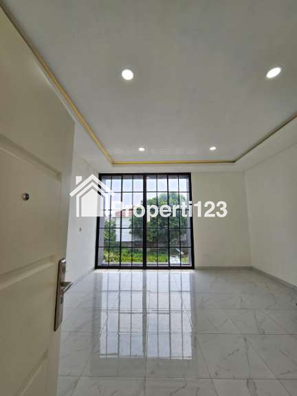 Jual rumah baru di Kavling DKI, Meruya Utara, Kembangan, Jakarta Barat - 2