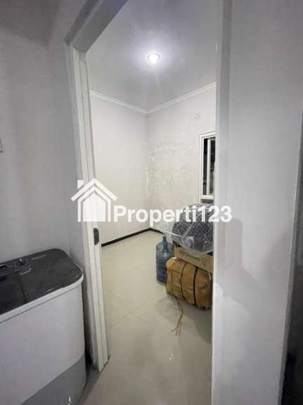 ‼️RUMAH MURAH MEPET SURABAYA‼️  Dijual Rumah Semi Furnished di Perumahan Alana Regency Cemandi Sidoarjo - 3