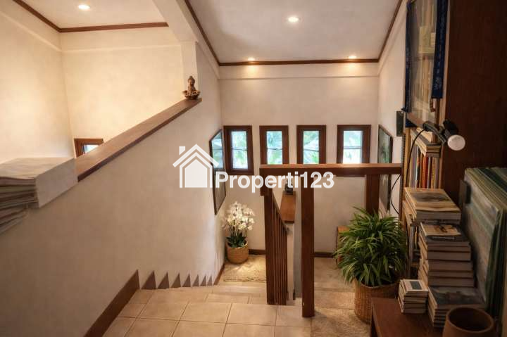 Jual Cepat Rumah Bintaro Sektor 7 Perumahan Cikini 3, 2 Lantai, 2 halaman depan dan belakang, kolam ikan, Garasi 2 mobil, Gudang, keamanan 24 jam, jalanan luas 3-4 mobil - 11