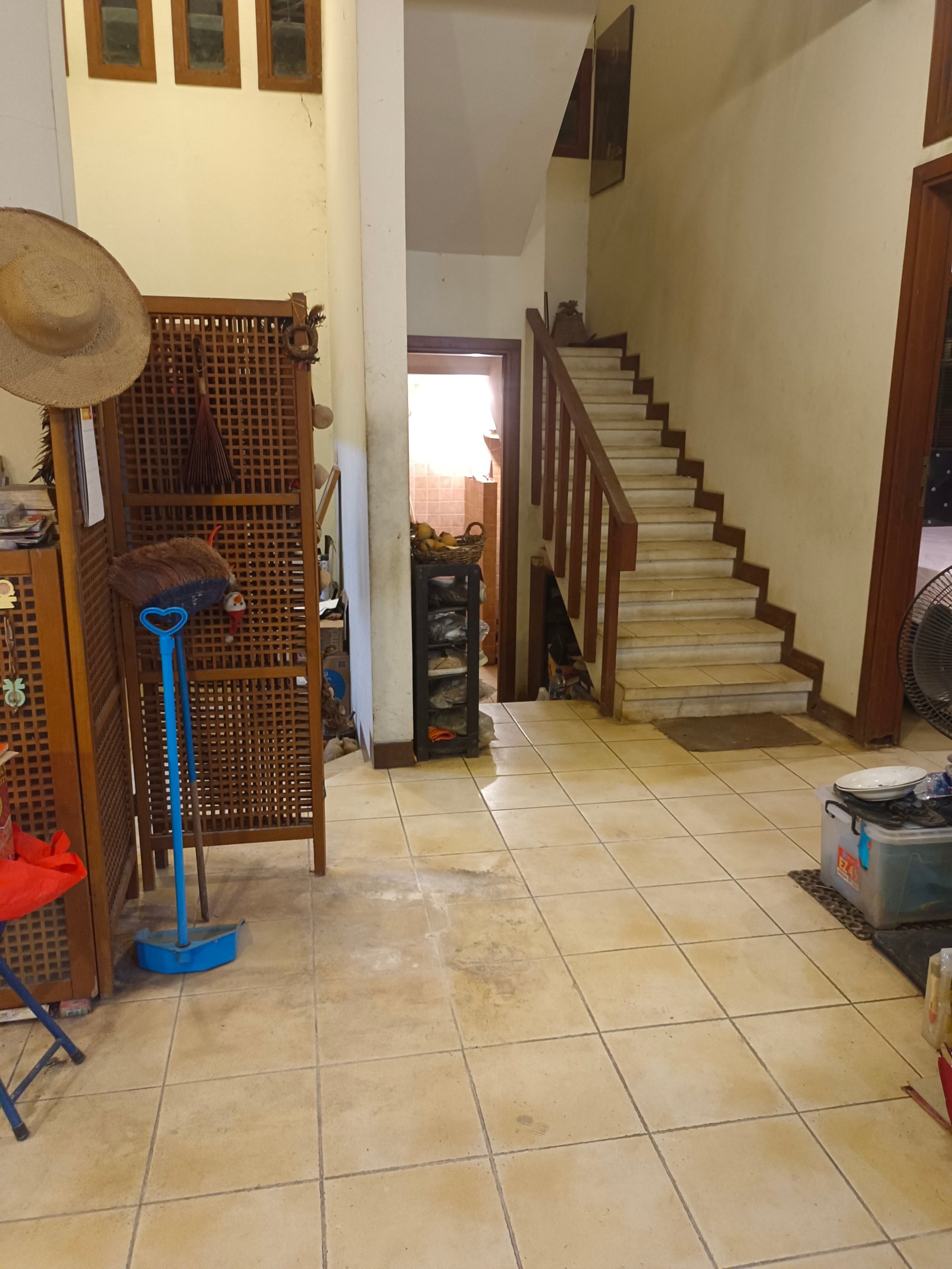 Jual Cepat Rumah Bintaro Sektor 7 Perumahan Cikini 3, 2 Lantai, 2 halaman depan dan belakang, kolam ikan, Garasi 2 mobil, Gudang, keamanan 24 jam, jalanan luas 3-4 mobil - 26