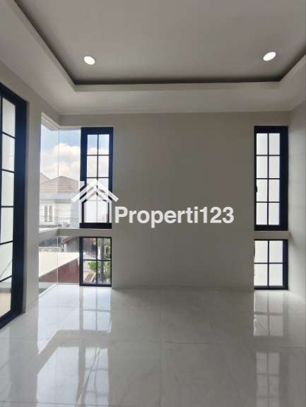 ‼️Selangkah MERR‼️ Rumah Minimalis Modern Murah Baru Gress Di Kedung Baruk Rungkut Surabaya - 5