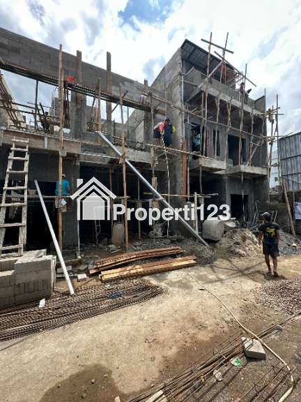 Rumah Rooftop di Kebagusan Jagakarsa Jakarta Selatan - 2