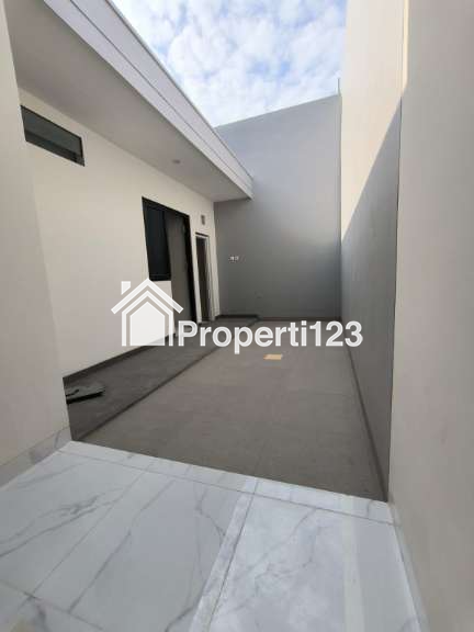 ‼️LOKASI STRATEGIS‼️ Rumah Baru Gress Siap Huni Lokasi Lebak Arum Tambaksari Surabaya - 5