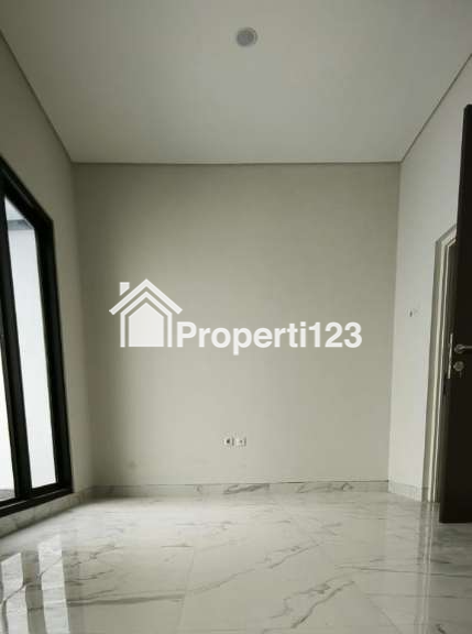 ‼️JUAL CEPAT TURUN HARGA‼️ Rumah Baru Gress Siap Huni Lokasi Lebak Jaya Tambaksari Surabaya - 4