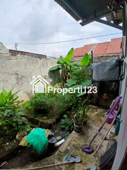 Rumah second 2 lantai hook di Pitara Pancoran Mas Depok - 11