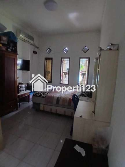 Rumah second 2 lantai hook di Pitara Pancoran Mas Depok - 5