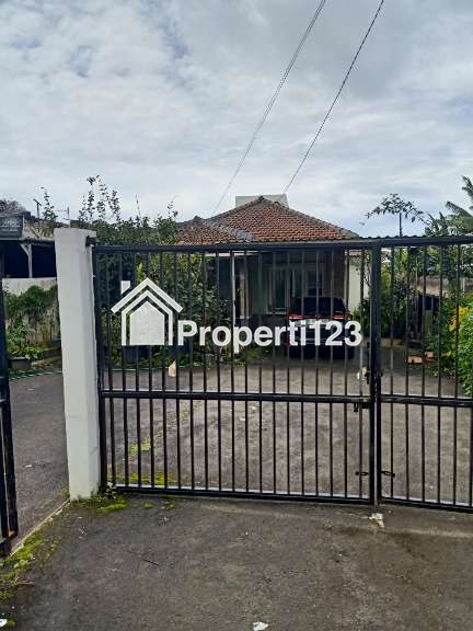 Rumah Halaman Luas di Bandung Utara - 2