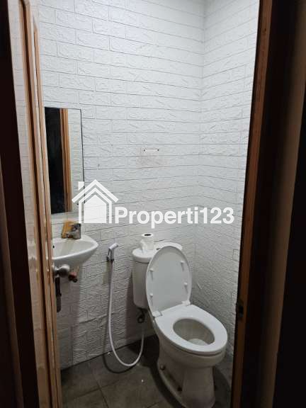 Jual Ruko Business Park Kebon Jeruk, Meruya Ilir Raya, Kembangan Jakarta Barat - 7