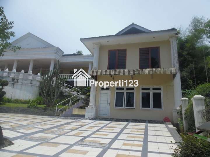 Villa Puncak Jalan Pakancilan Kuta Megamendung Cisarua Bogor - 3