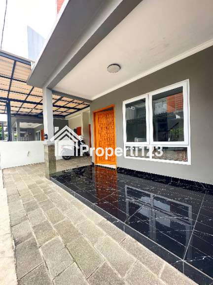 Rumah 2 lantai siaphuni di Limo Depok dekat Tol Krukut - 2