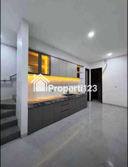 Rumah Baru Ciamik Siap Huni Lokasi Manyar Sukolilo Surabaya - 7