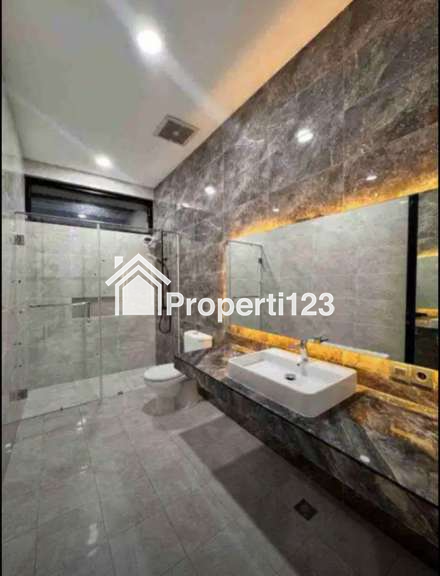 Rumah Baru Ciamik Siap Huni Lokasi Manyar Sukolilo Surabaya - 9