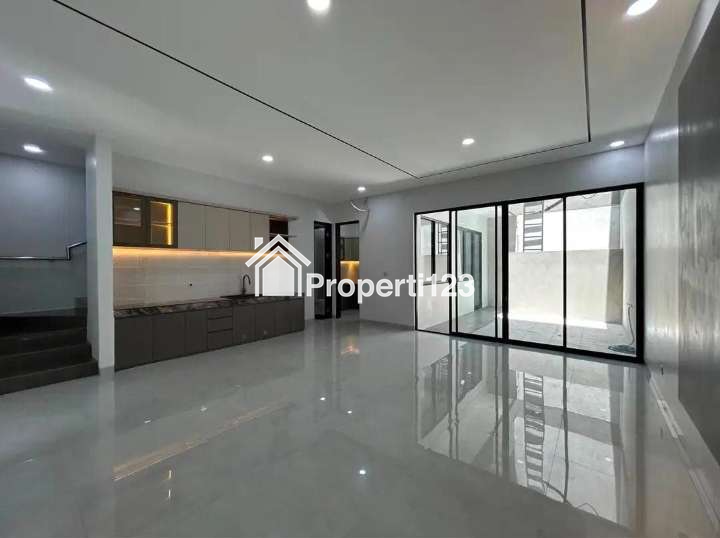 Rumah Baru Ciamik Siap Huni Lokasi Manyar Sukolilo Surabaya - 5