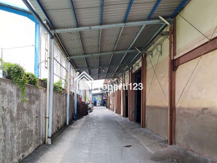 Gudang eks Pabrik Tambak Sawah Waru Bangunan Bagus Siap Pakai - 3