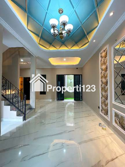 Rumah 2lt strategis di Jagakarsa Jakarta Selatan dekat tol Andara - 2