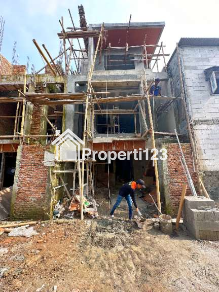 Rumah 3lantai di Duren Sawit Jakarta timur - 5