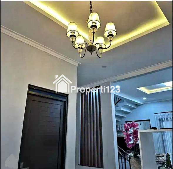 DIJUAL RUMAH SIAP HUNI NYAMAN STRATEGIS DI TENGAH KOTA BANDUNG - 4