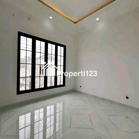 Rumah Baru 2 Lantai Siap Huni Lokasi babatan pantai Mulyorejo surabaya - 7