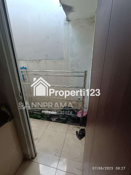 Rumah second murah siap huni dlm perumahan dibojong sari,Depok - 6