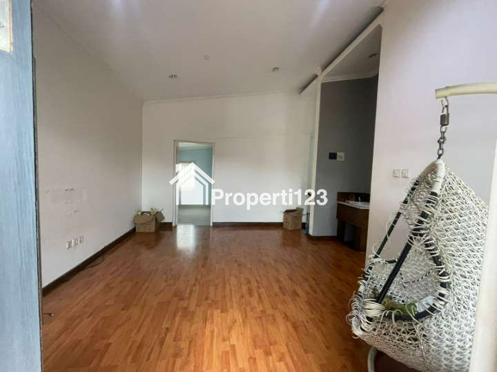 Rumah Siap Huni Dekat Pintu Tol Jelupang - 8