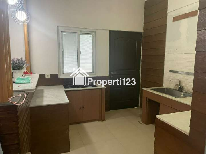 Rumah Siap Huni Dekat Pintu Tol Jelupang - 5