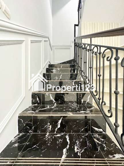 Rumah second siaphuni di Bambu Apus Jakarta Timur - 6