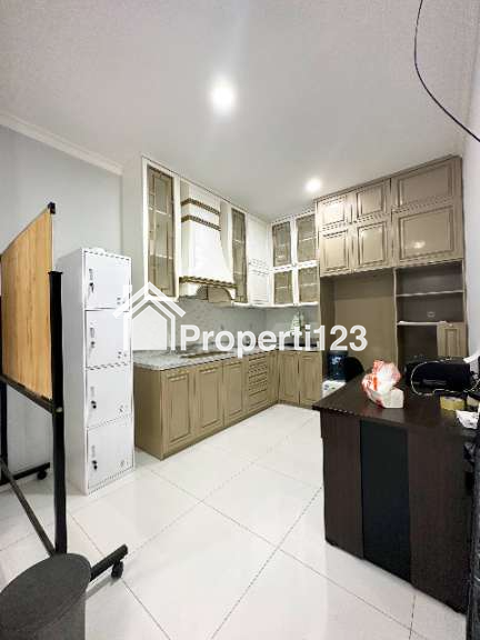 Rumah second siaphuni di Bambu Apus Jakarta Timur - 5