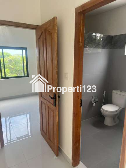 DIJUAL RUMAH 3 LANTAI LOKASI STRATEGIS - 14