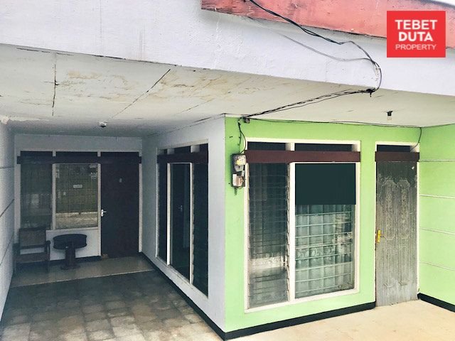 Dijual Rumah Tebet Hitung Tanah Lokasi Strategis Jalan 1 Mobil (BU) - 2