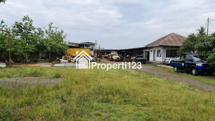 Tanah 2856 m2 SHM Muka 34 Meter Bonus Kantor dan Bengkel Harga Murah Untuk Manufaktur dan Pergudangan di Jalan Raya Sapan Tegalluar Bandung - 3