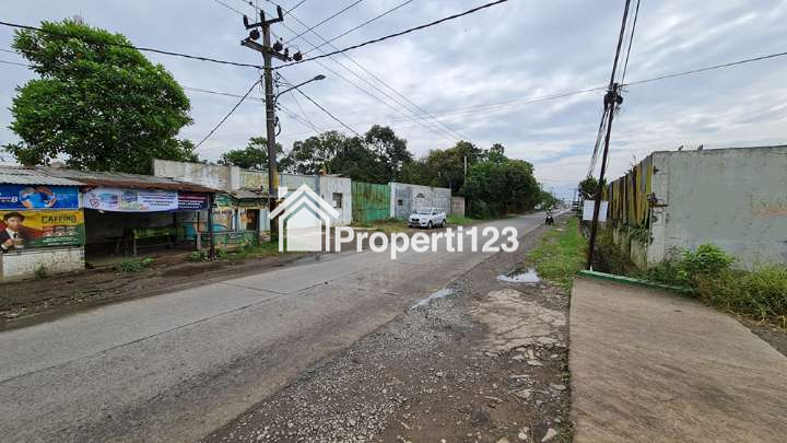 Tanah 2856 m2 SHM Muka 34 Meter Bonus Kantor dan Bengkel Harga Murah Untuk Manufaktur dan Pergudangan di Jalan Raya Sapan Tegalluar Bandung - 8