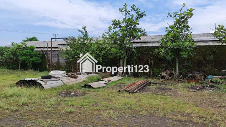 Tanah 2856 m2 SHM Muka 34 Meter Bonus Kantor dan Bengkel Harga Murah Untuk Manufaktur dan Pergudangan di Jalan Raya Sapan Tegalluar Bandung - 2