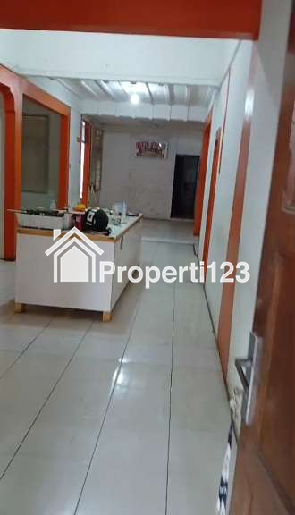 Ruko 2 Lantai Super Stategis Super Ramai Untuk Resto Cafe Kantor Salon Klinik Pertokoan di Jalan Terusan Jakarta Antapani Bandung - 4