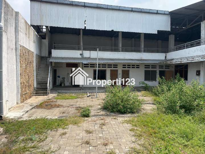 dijual EX-GUDANG HITUNG TANAH SAJA DI 0 JALAN RAYA USMAN SADAR GRESIK - 2