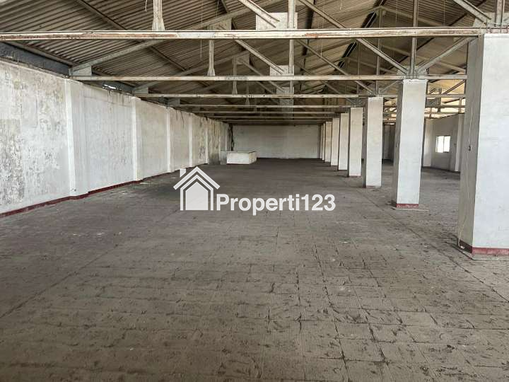 dijual ex-gudang murah di nol jl raya usman sadar GRESIK - 2