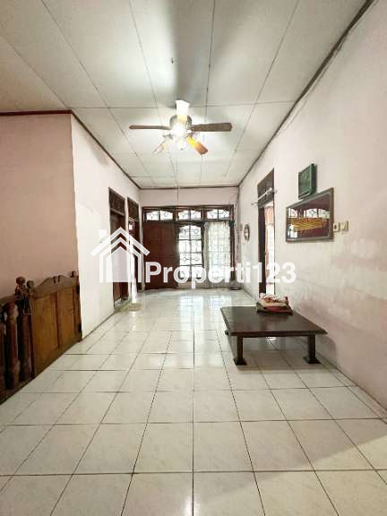 Rumah second luas strategis di Pulomas Jakarta Timur - 6