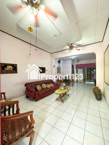 Rumah second luas strategis di Pulomas Jakarta Timur - 4